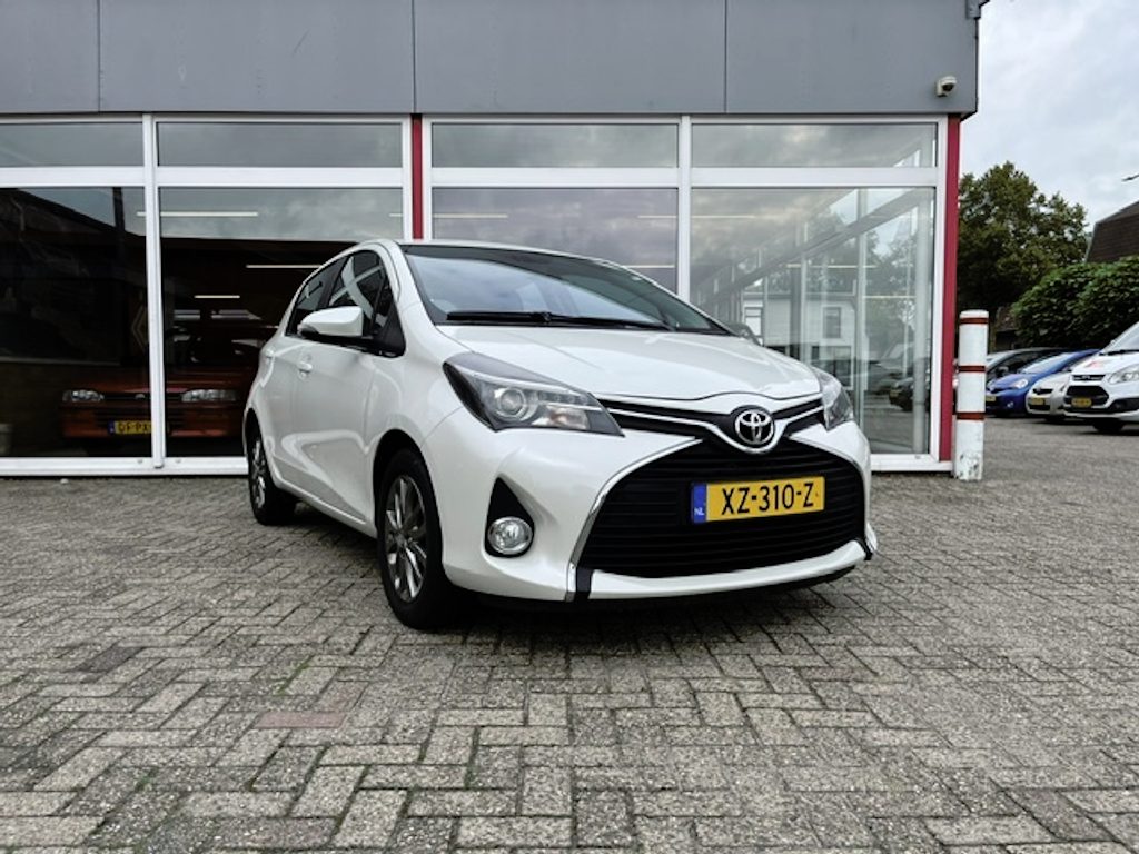 Toyota Yaris 1.3 VVT-i Dynamic --All in prijs--