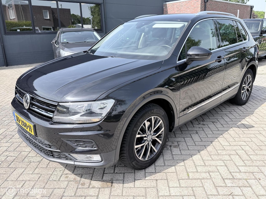 Volkswagen Tiguan 2.0 TDI Comfortline NAVI / ELEKTR.TREKHAAK / NIEUWE APK
