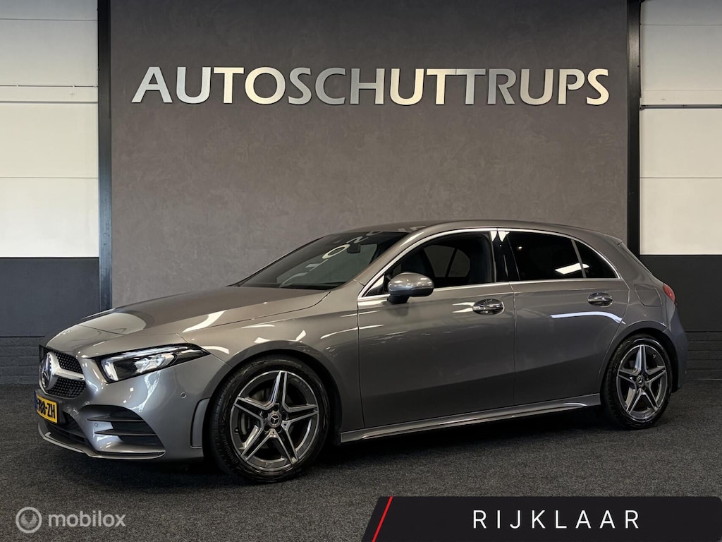 Mercedes-Benz A-klasse 180 AMG Line LED / DIGI DASH / STOELVERW. / CARPLAY / PDC / CAMERA / NAP /