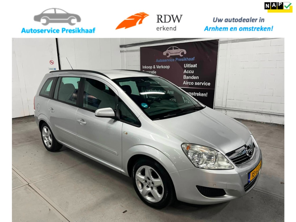 Opel Zafira 1.8 Business 7p. AIRCO / NAVIGATIE / TREKHAAK