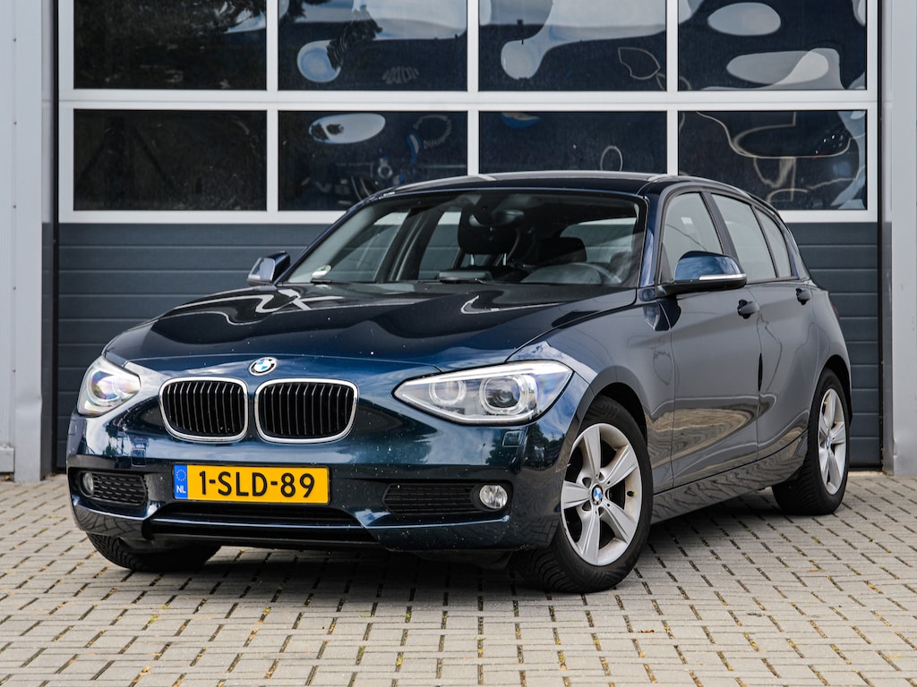 BMW 1-Serie 116i Executive | Navi | Xenon | PDC | Climate control | Cruise control | 16'' velgen
