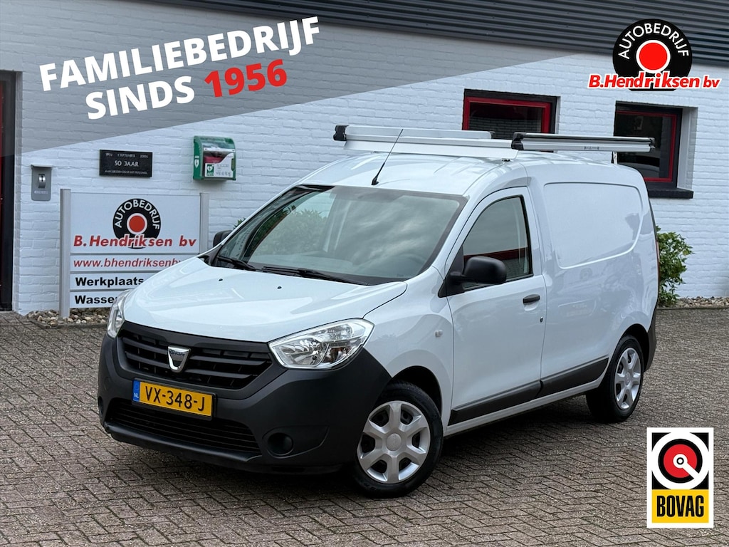 Dacia Dokker Van 1.5 dCi 75pk Ambiance/ Imperiaal/ Trekhaak/ Airco/ Vloer + wandplaten/ Navigatie/ Bluetooth/ 1 Eigenaar/ NAP