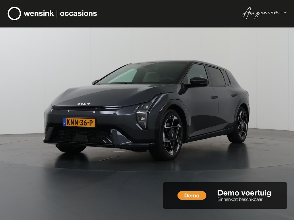 Kia EV4 GT-Line Business Edition 81.4 kWh | Navigatie | Cruise Control Adaptief | Stoel/Stuurverwarming | Climate Control | Parkeercamera | 19" LM velgen | LED | Apple Carplay/Android Auto | Keyless Entry/Go |