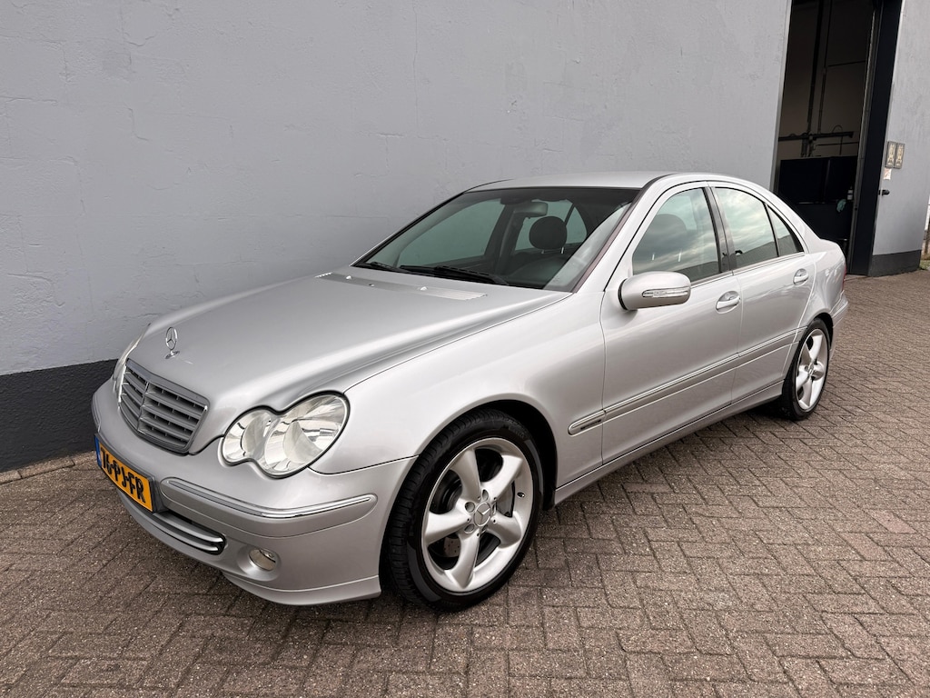 Mercedes-Benz C-klasse 230 K. Elegance - Lederen Interieur