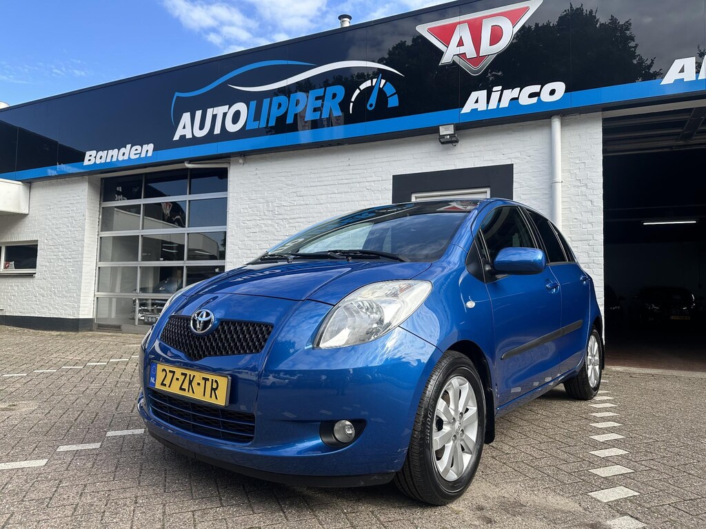 Toyota Yaris 1.3 VVTi Executive /Nieuwe apk bij aflevering/Airco/Lm velgen/Trekhaak afneembaar