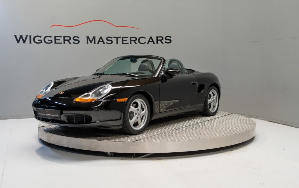 Porsche Boxster 2.5  Automaat, 204 PK , Leder, Stoelverwarming, Airco, nieuwstaat en lage KM!