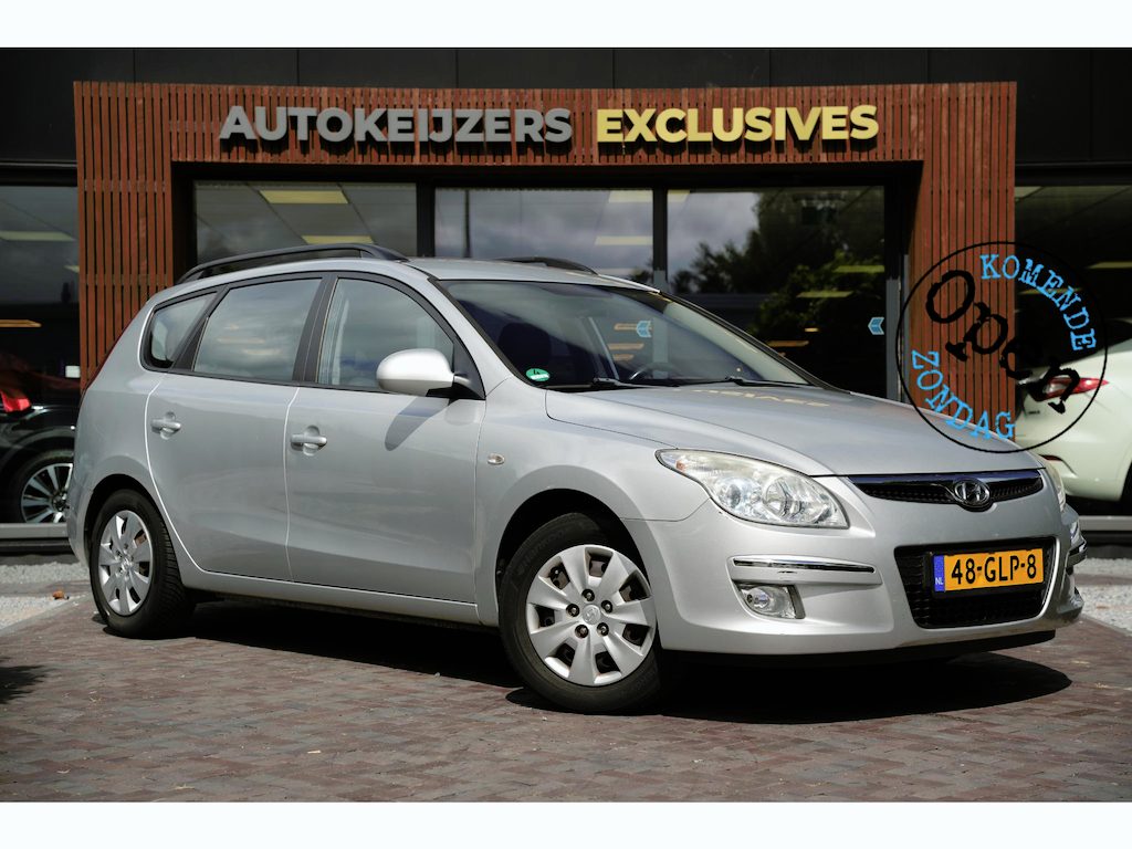 Hyundai i30 CW 1.6i Dynamic Airco APK