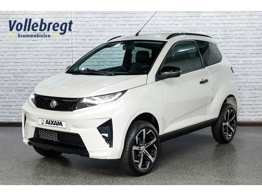 AIXAM Crossover SUV / Aluminiumlook Dashboard