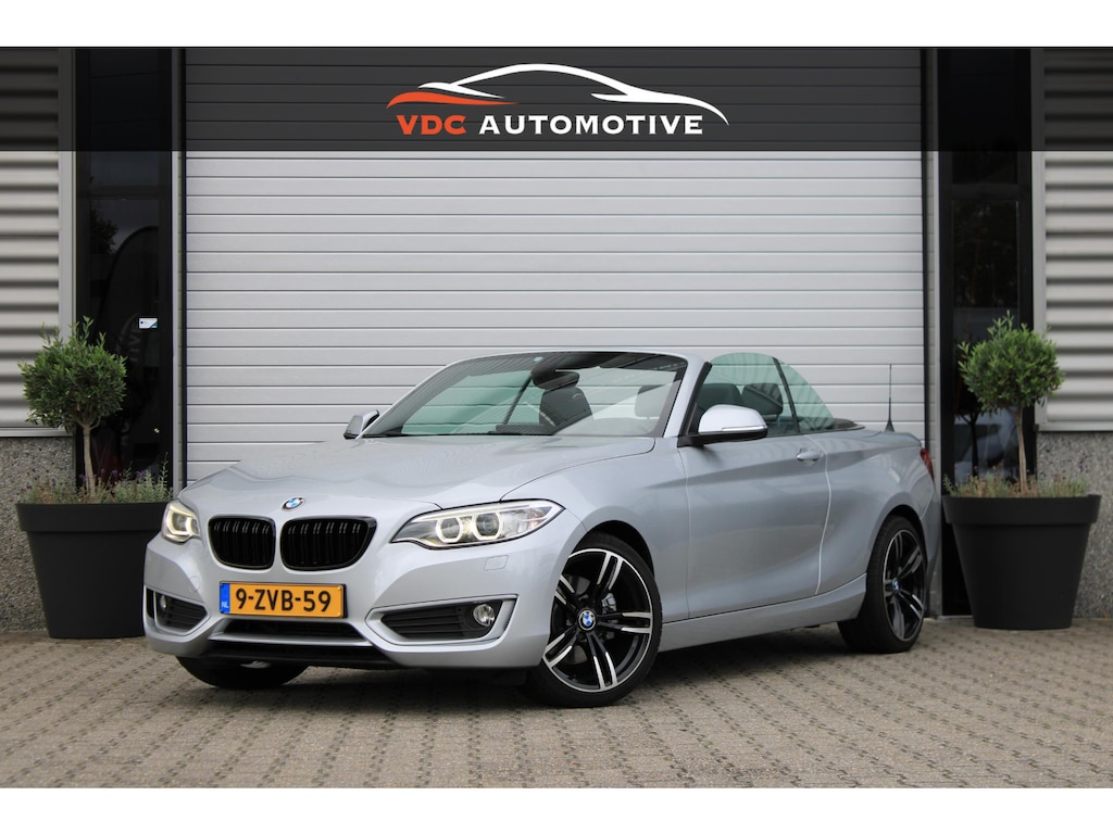BMW 2-Serie Cabrio 220i Stoelverwarming | Cruisecontrol | PDC | LED | Navi | Dealer Onderhouden