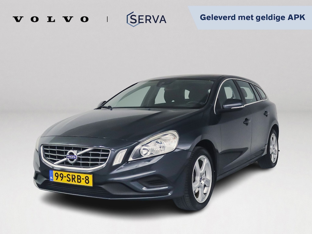 Volvo V60 1.6 T3 Momentum | Park assist | Cruise control | Airco | Trekhaak