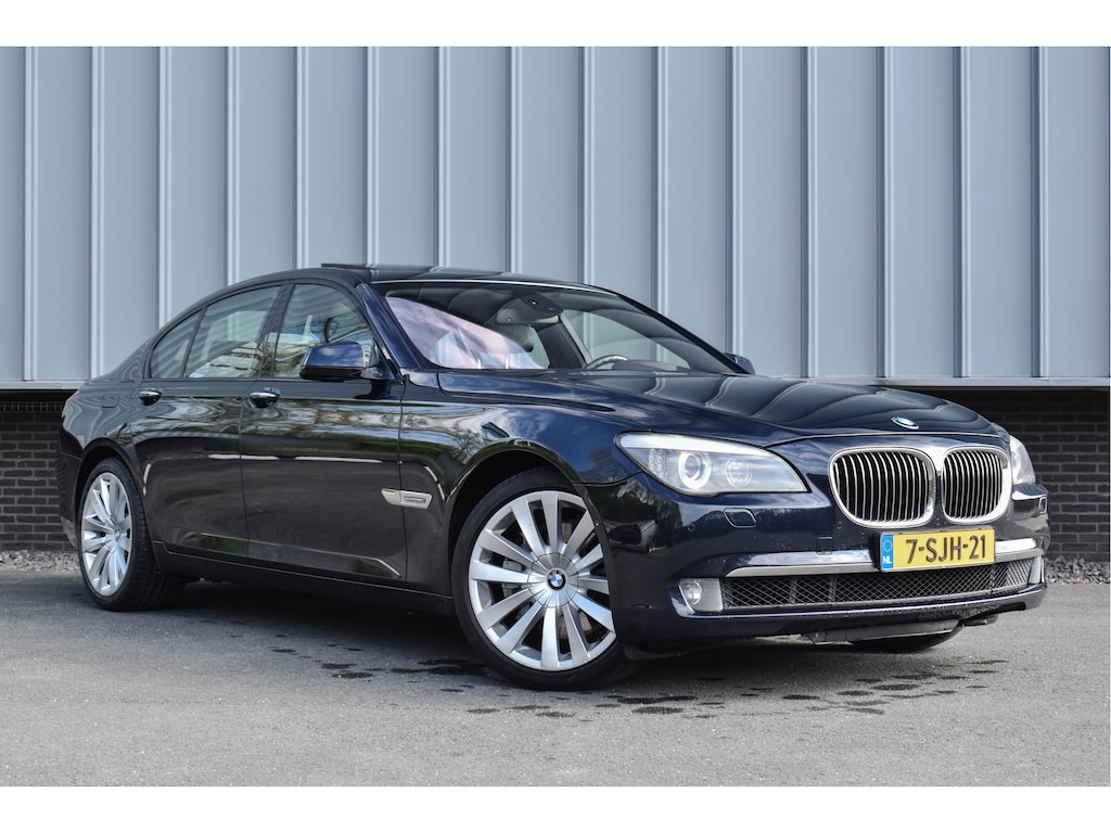 BMW 7-Serie 750i | YOUNGTIMER | Vol Onderhouden | Schuifdak | Leder | Camera