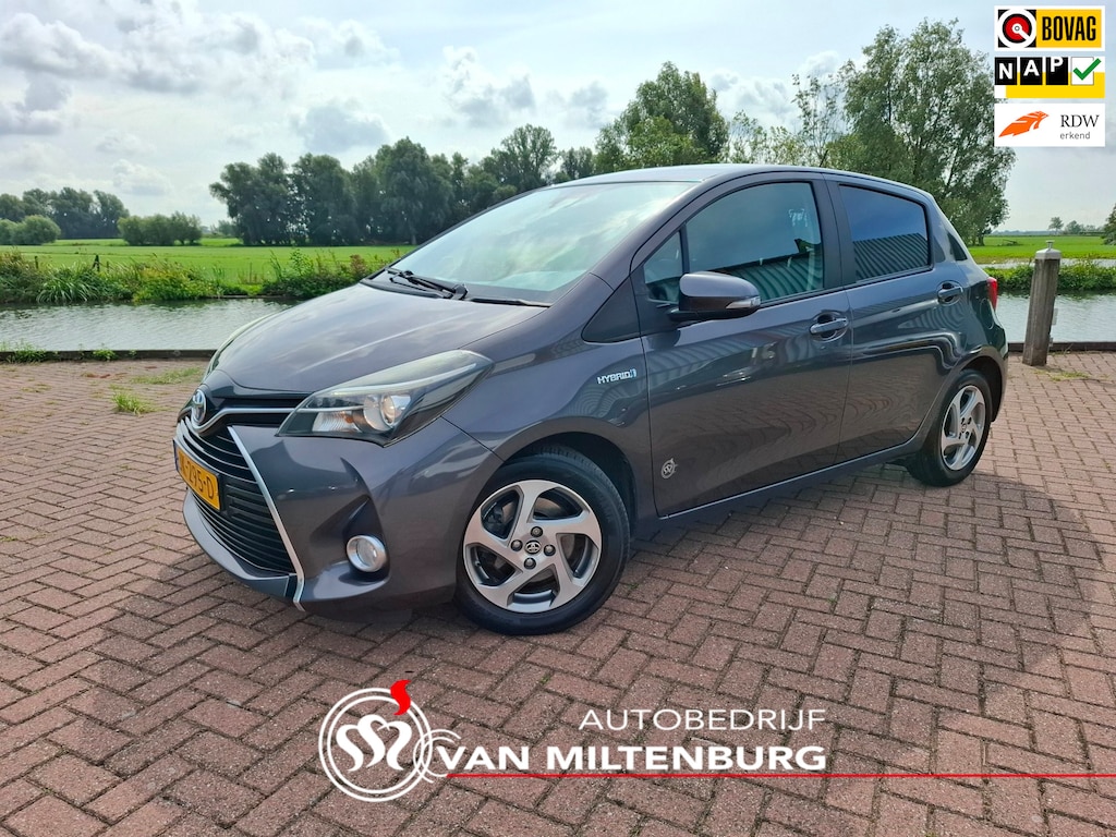 Toyota Yaris 1.5 Hybrid Trend Clima Camera Cruise Navi