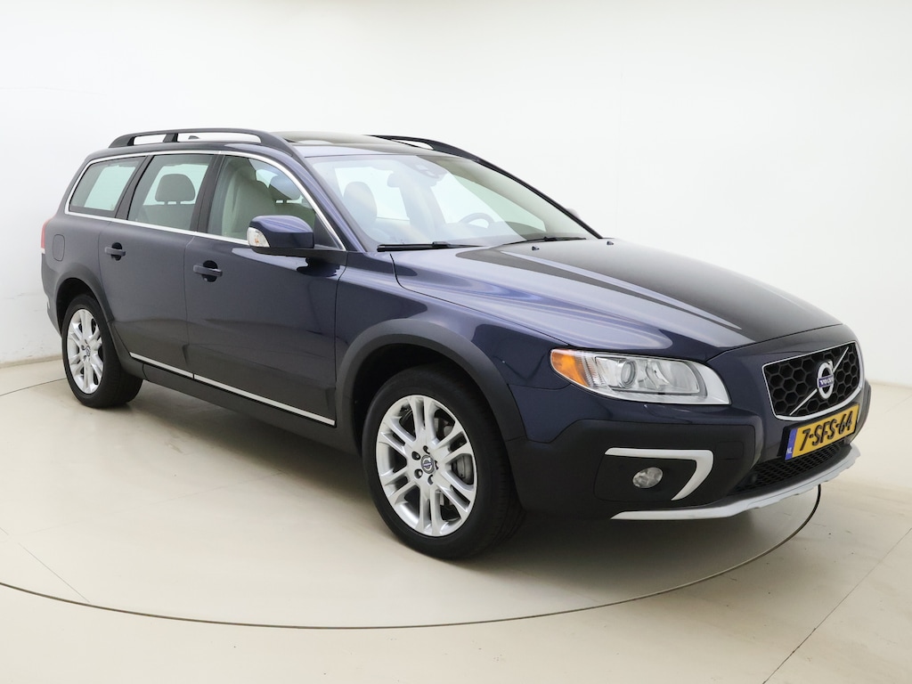 Volvo XC70 2.4 D5 AWD 215PK AUTOMAAT Nordic+ / 5 cilinder / NIVEAU REGELING  / Afn trekhaak / 18 inch / Schuif-kanteldak / Stoelverwarming / Elek stoel / Pdc voor+achter.