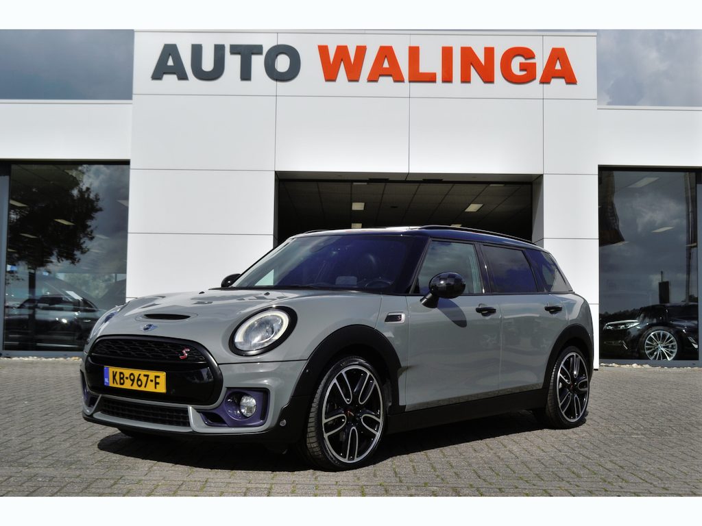MINI Clubman 2.0 Cooper S JCW Chili | Panoramadak | Leer | Harman/Kardon | Achteruitrij camera | Head-up display | Stoelverwarming |