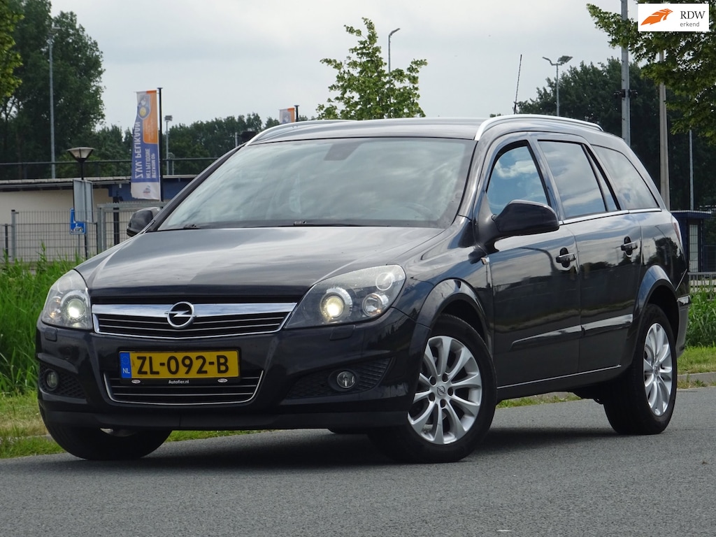 Opel Astra Wagon 1.8 Cosmo AUTOMAAT LEER/XENON/AC/CRUISE/PDC