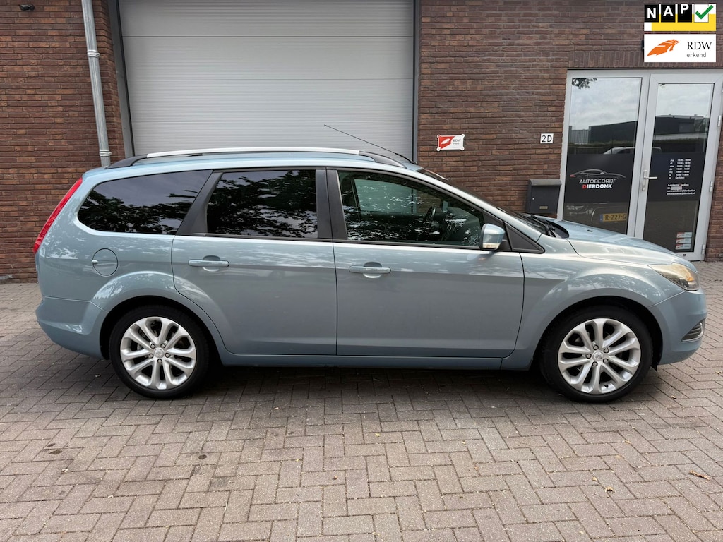 Ford Focus Wagon 1.6 Titanium|AUTOMAAT|AIRCO|NIEUWE APK