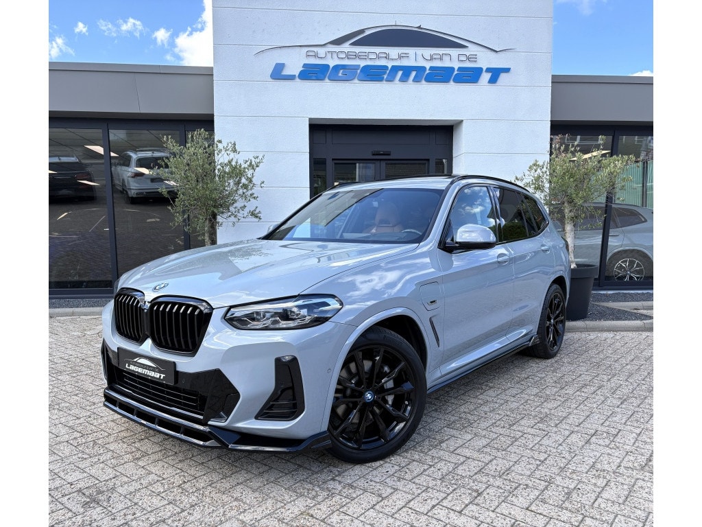 BMW X3 xDrive 30e M-Sport | Pano | M Stoelen | Trekhaak | HUD | 292PK