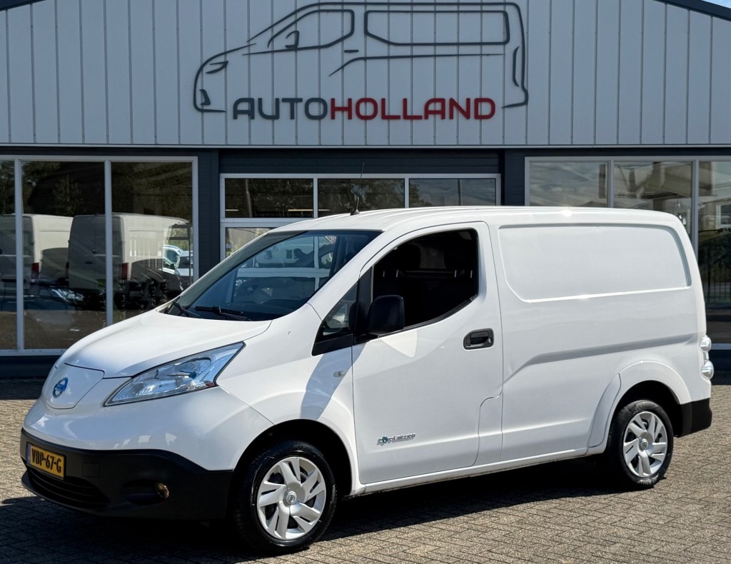 Nissan E-NV200 ZERO EMISSIE 40KWH 80KW 120PK AIRCO/ CAMERA/ ORIGINEEL AUDIO/ 100% DEALERONDERHOUDEN