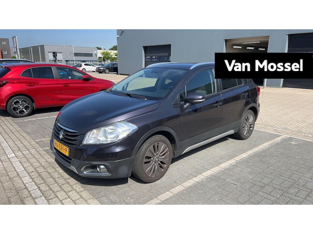Suzuki S-Cross SX4 1.6 Exclusive | Automaat | Trekhaak | Stoel Verwarming | ECC | Cruise Control | Extra Getint Glas | 17"LMV |