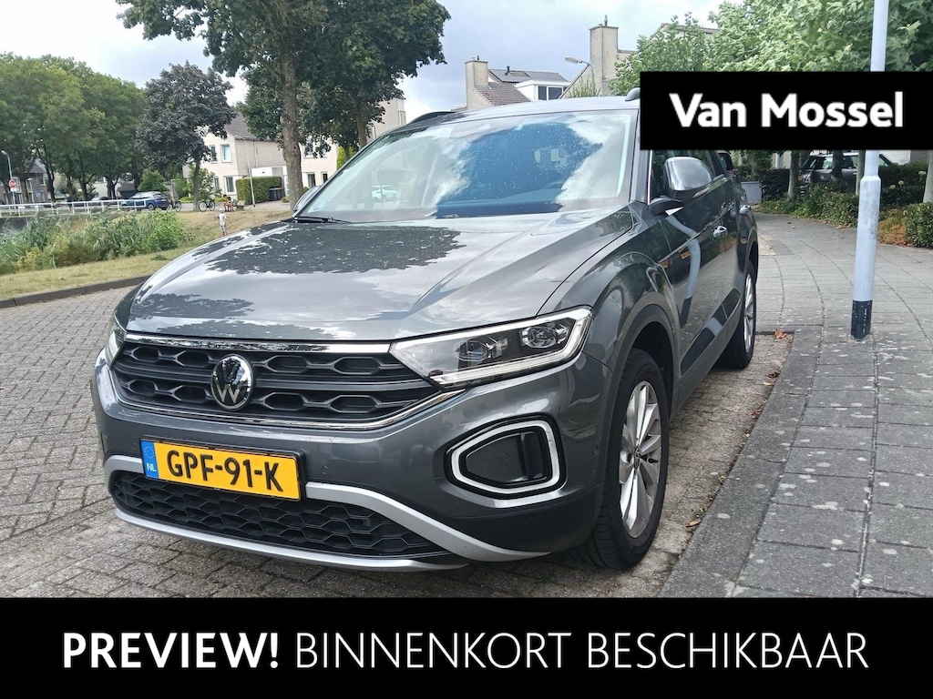 Volkswagen T-Roc 1.0 TSI Oranje Edition 116 PK| Origineel Nederlands | 1e Eigenaar | Dealeronderhouden | LED Koplampen | Achteruitrijcamera | Parkeersensoren | 17 Inch Velgen | Apple Carplay