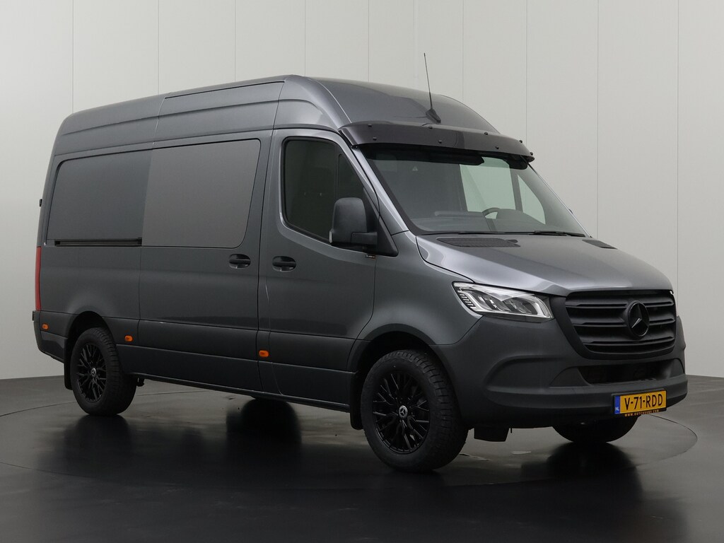 Mercedes-Benz Sprinter 317CDI Automaat L2H2 | Led Kastinrichting | Navigatie | Multimedia | Camera | Airco | Cruise | Trekhaak
