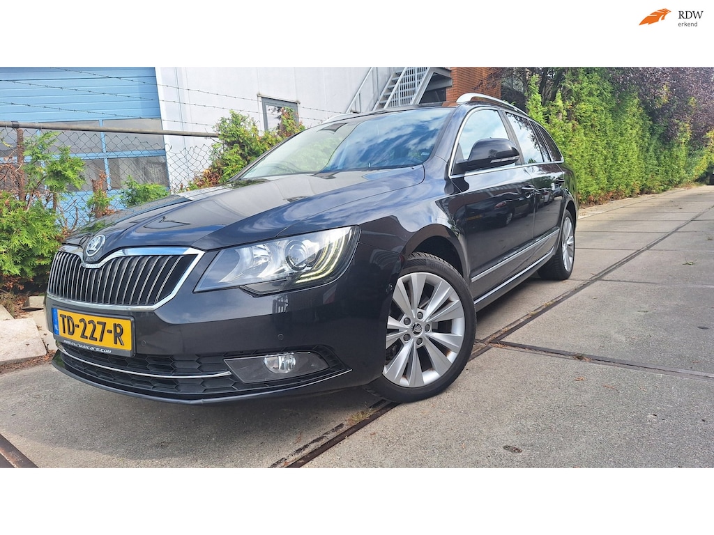 Skoda Superb Combi 2.0 TDI Ambition Business