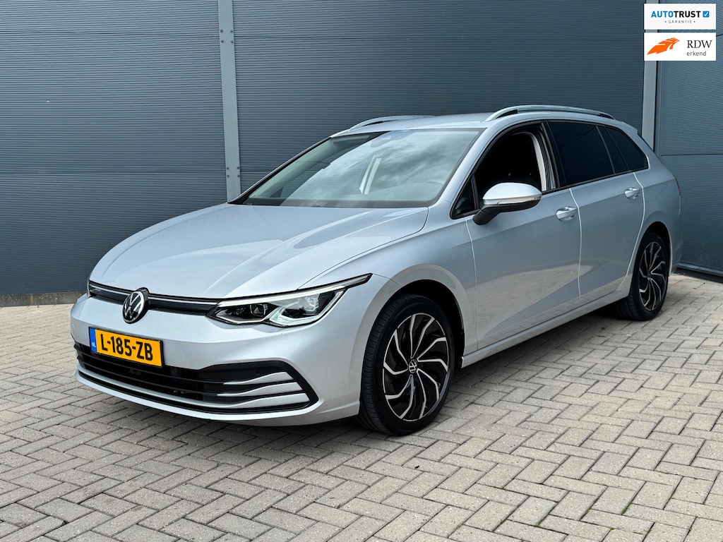 Volkswagen Golf Variant 1.0 eTSI Life / Automaat / Digi Cockpit / Led / Carplay