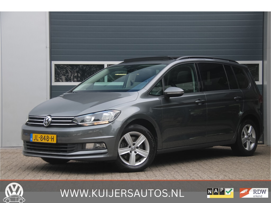 Volkswagen Touran 1.2 TSI Connected Series | 7p |Pano | Ergo-Active | Navi | Dealer Onderhouden | Winterpakket | Trekhaak |