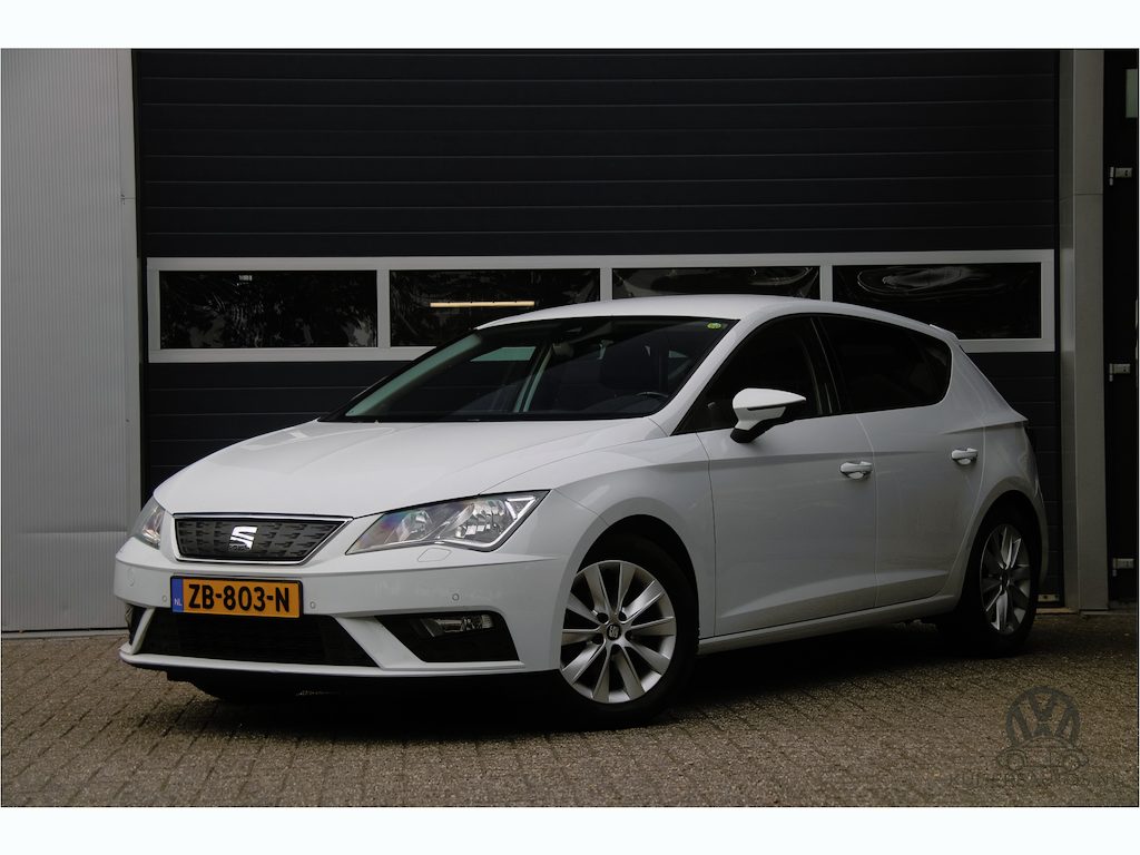 SEAT Leon 1.0 EcoTSI Style Business Intense | Carplay | Trekhaak | PDC |