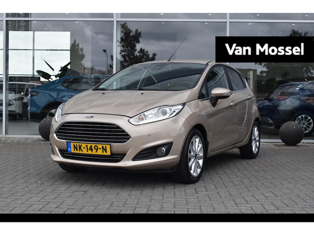 Ford Fiesta 1.0 EcoBoost Titanium | Climate Control | Cruise Control | Trekhaak | Lederen Bekleding | Achteruitrijcamera | Stoel- en Voorruitverwarming |