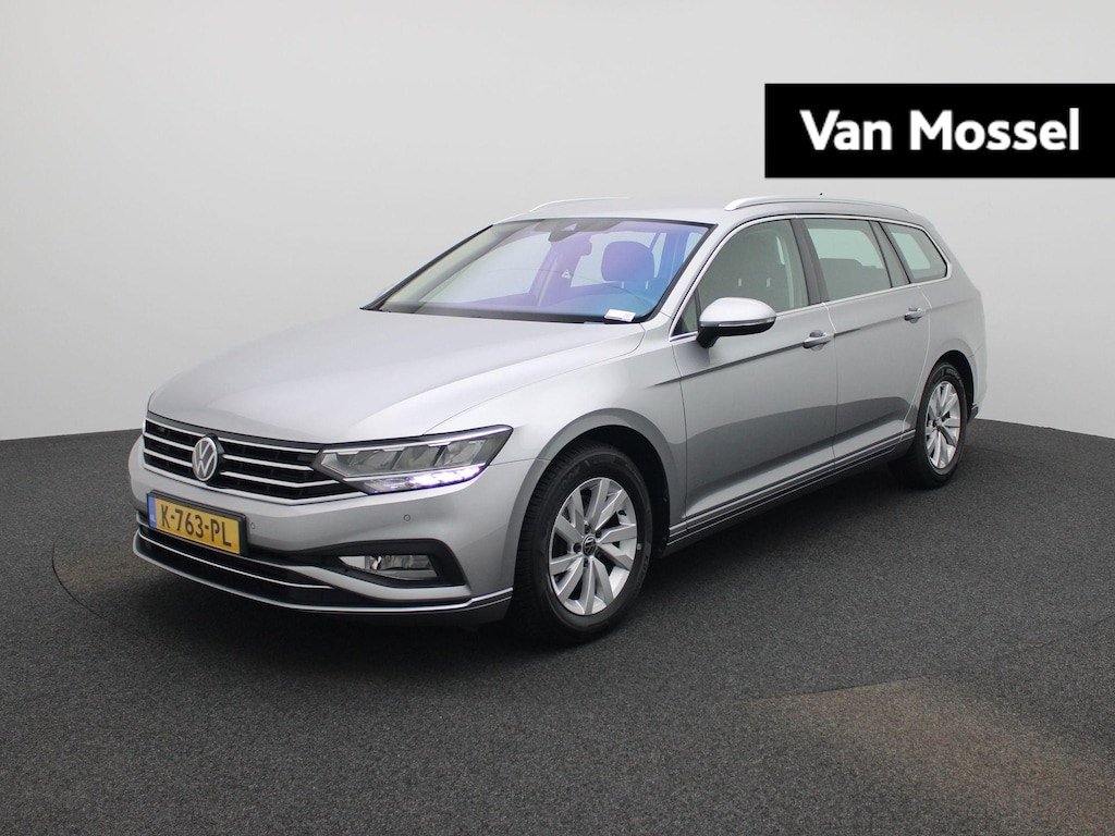 Volkswagen Passat Variant 1.5 TSI Business 150 PK Origineel Nederlands | 1e Eigenaar | Dealeronderhouden | Achteruitrijcamera | Parkeersensoren | Elektrische achterklep | Digitale cockpit |