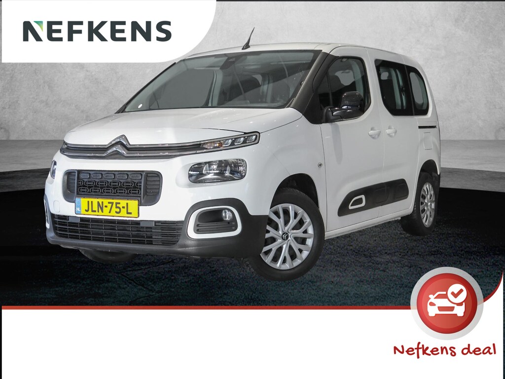 Citroën Berlingo MPV Feel 130pk Automaat | Navigatie | Airco | Parkeersensoren | Cruise Control | Bluetooth | Automatisch dimlicht | Regensensor | Armsteunen | Multifunctioneel stuurwiel | All seasonbanden | 2x Schuifdeur |