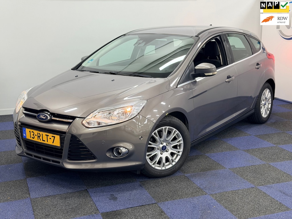 Ford Focus 1.6 EcoBoost Titanium / DISTRIEBUTIE-WP VERVANGEN / NAVI / DEALER ONDERHOUDEN