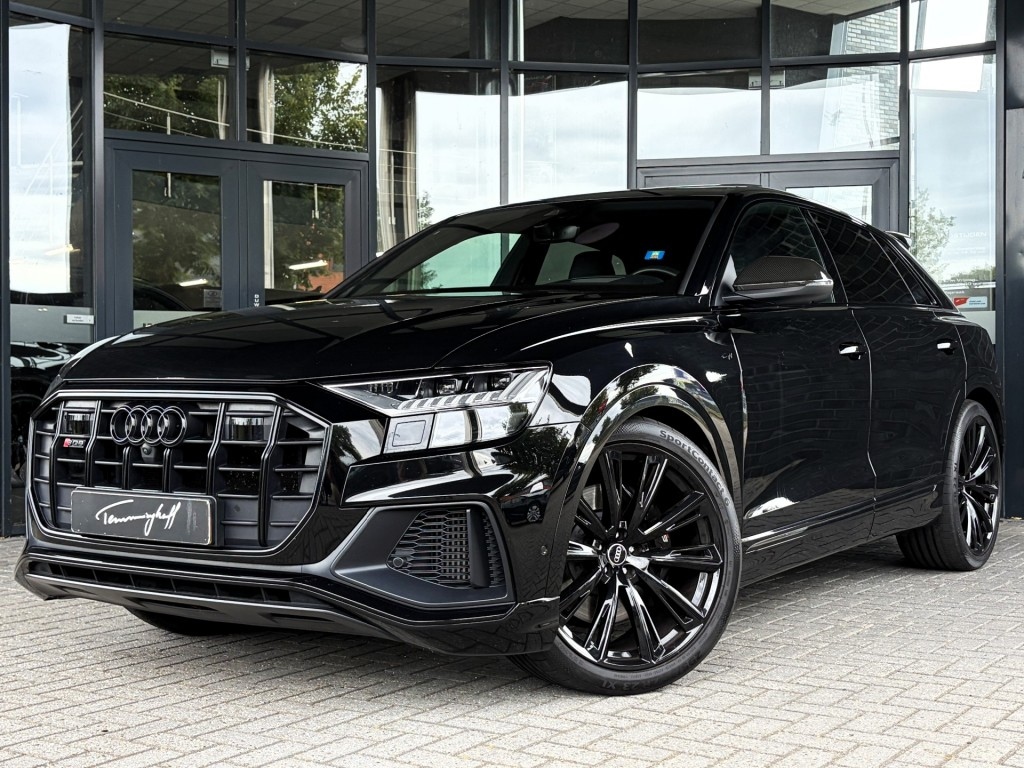 Audi SQ8 4.0 TFSI Q. S-ZETELS - PANO - 23 INCH - TREKH.