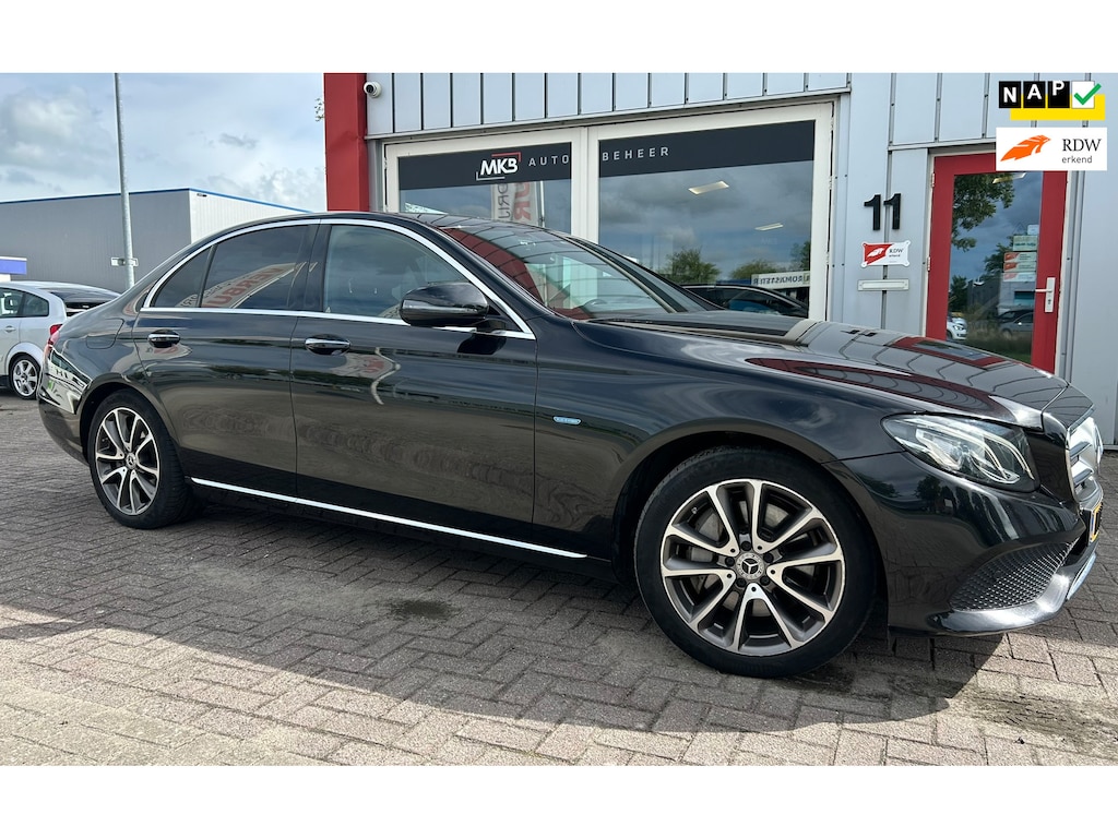 Mercedes-Benz E-klasse 350E NL Auto WideScreen/Trekhaak/Historie