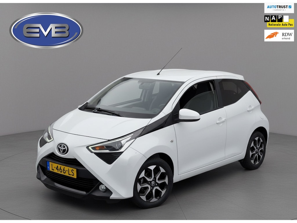 Toyota Aygo 1.0 VVT-i x-joy, achteruitrijcamera,carplay,dab, climaat controle, 1 e eigenaar, NL auto met nationale auto pas