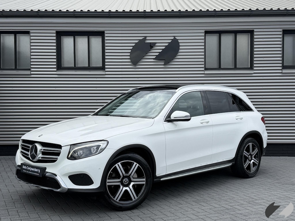 Mercedes-Benz GLC 250 4MATIC |Pano|Trekhaak|Distronic| | Pano | Trekhaak |