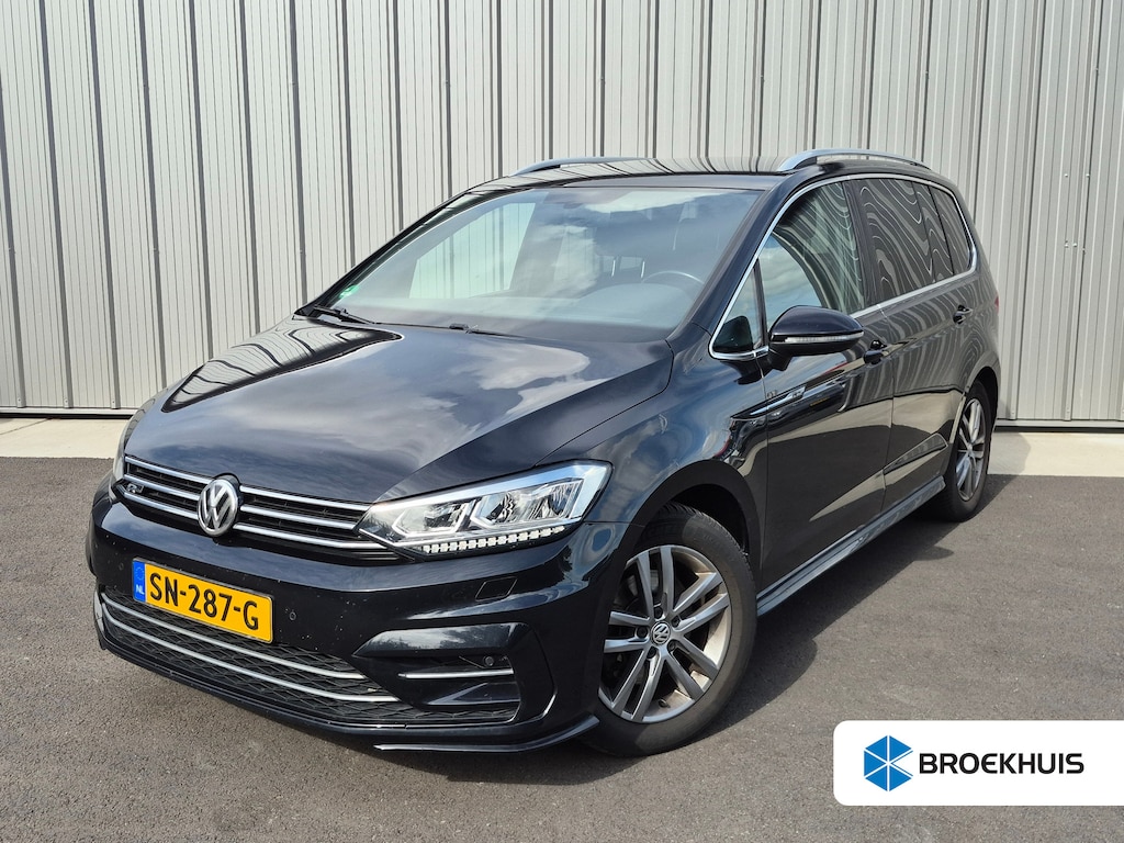 Volkswagen Touran 1.4 TSI Highline Business R 150 PK | Trekhaak | Achteruitrijcamera | Keyless | Elektr achterklep | Climate contr | Cruise contr adapt | Navigatie | Stoelverwarming | 17"LMV