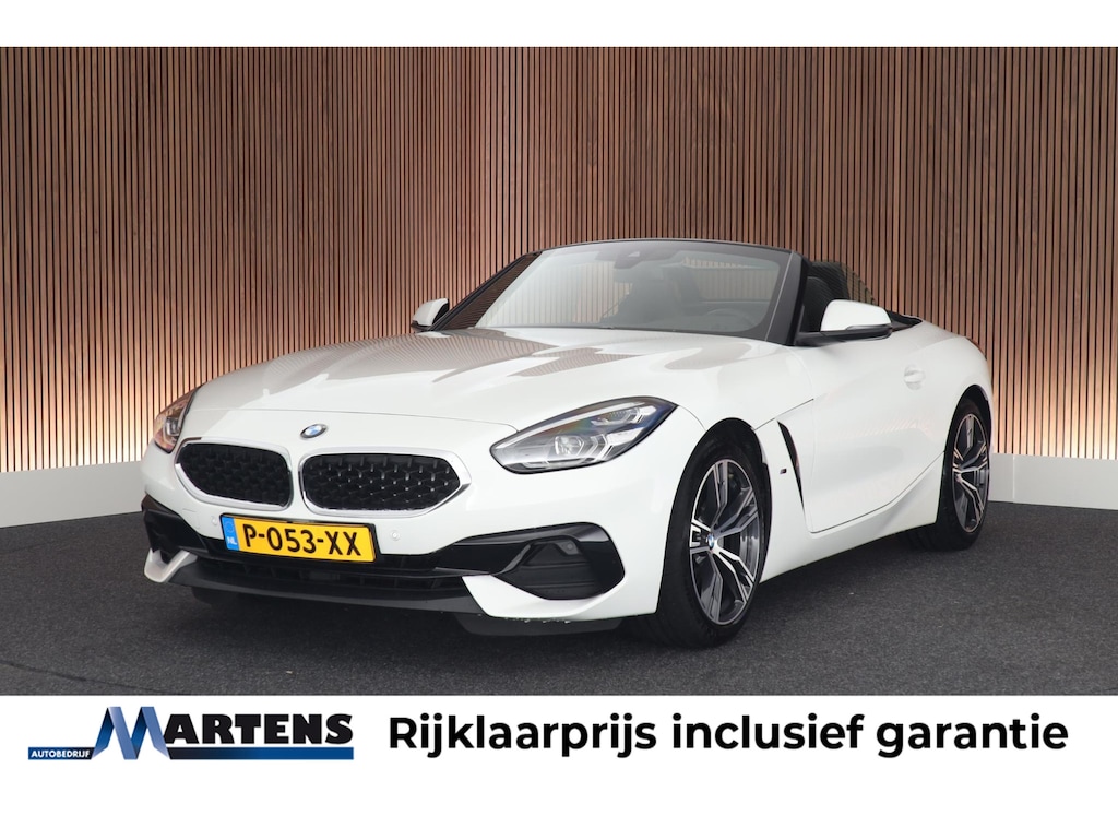 BMW Z4 Roadster sDrive20i 197pk High Executive Stoelverwarming Leder LED Navigatie