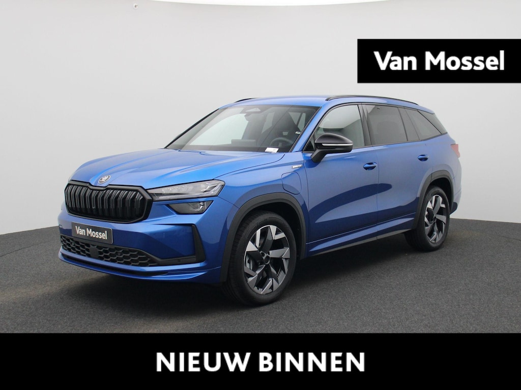 Skoda Kodiaq 1.5 TSI PHEV Sportline Business 204 PK | Automaat | Matrix LED Koplampen | Navigatie | Apple Carplay/Android Auto | Keyless Entry | Achteruitrijcamera | Climate Control | Adaptive Cruise Control | Parkeersensoren | Elektrische achterklep | Privacy Glass | Stoelverwarming | Lichtmetalen velgen | PRIJS = NETTO RIJKLAAR! | Direct leverbaar! |