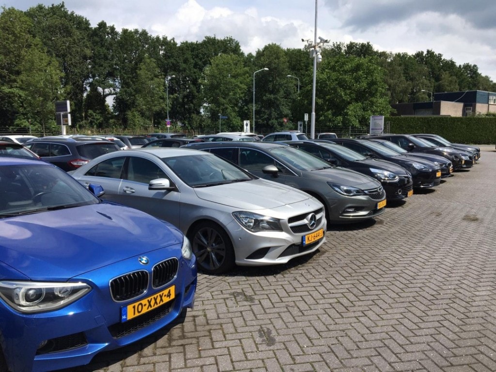 BMW 3-Serie 320i 184pk Executive ,SportLeer,NaviPro,Pdc V+A,Zwarte Hemel