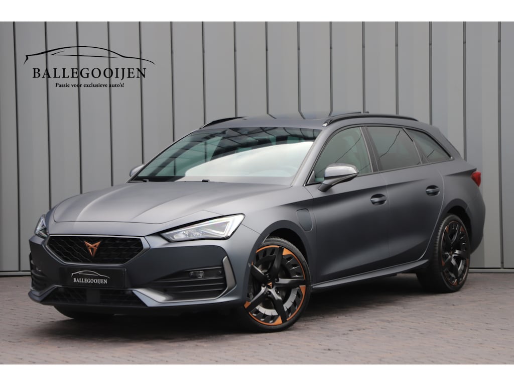CUPRA Leon Sportstourer 1.4 e-Hybrid VZ Copper Edition | 245PK | Pano | Keyless-go | Memory | Sfeerverlichting | ACC | Carplay | Led | 2020.