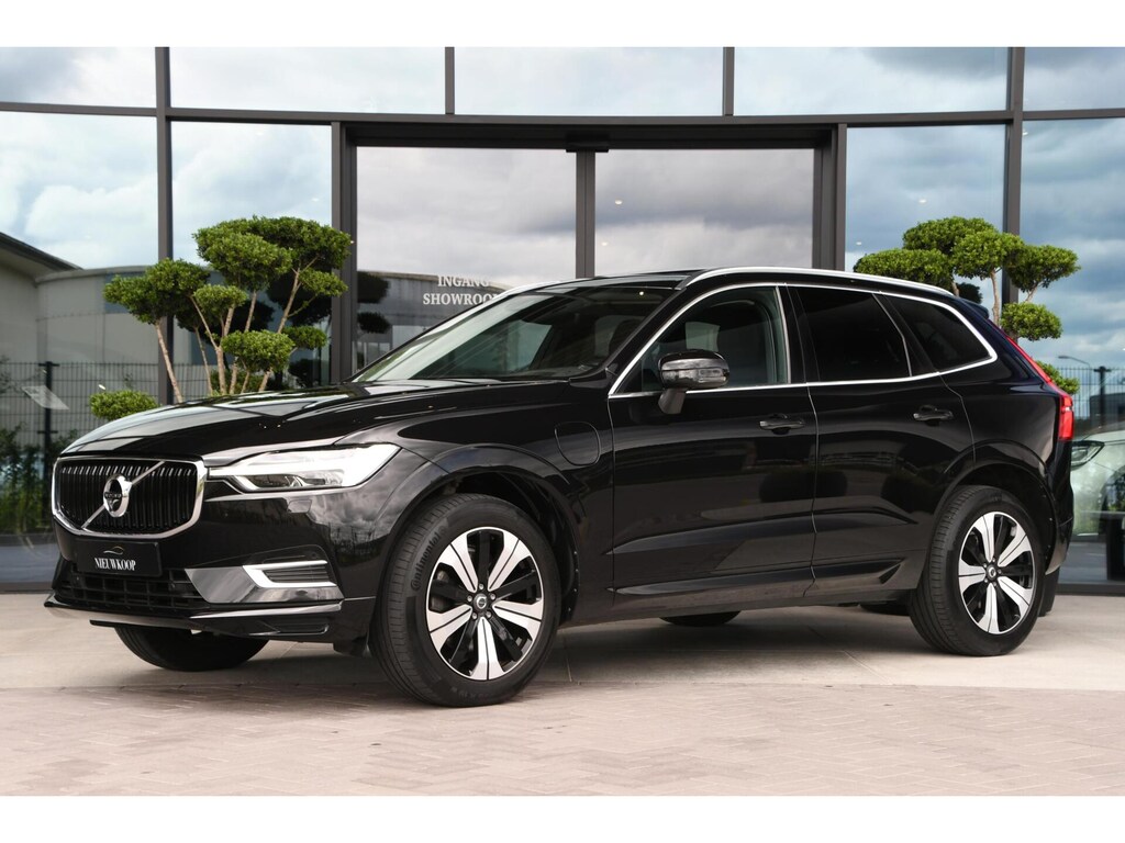 Volvo XC60 2.0 T8 Twin Engine AWD Momentum CARPLAY | PANO | HEAD UP