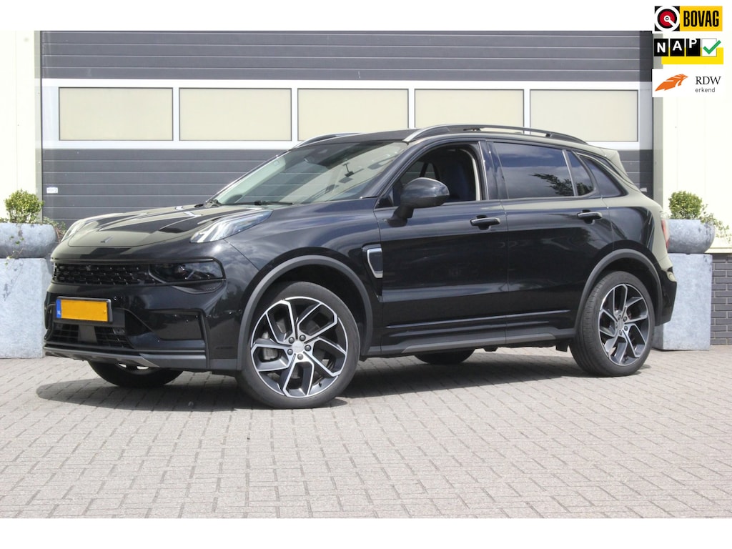 Lynk & Co 01 1.5 PHEV Plug-in hybrid | Blackline| Donkere Hemelbekleding |
