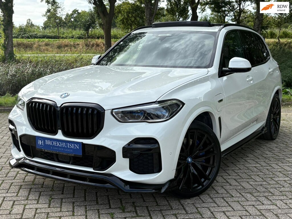 BMW X5 XDrive45e High Executive M Sport 394pk Panoramadak / 22inc / Laser Light / Trekhaak