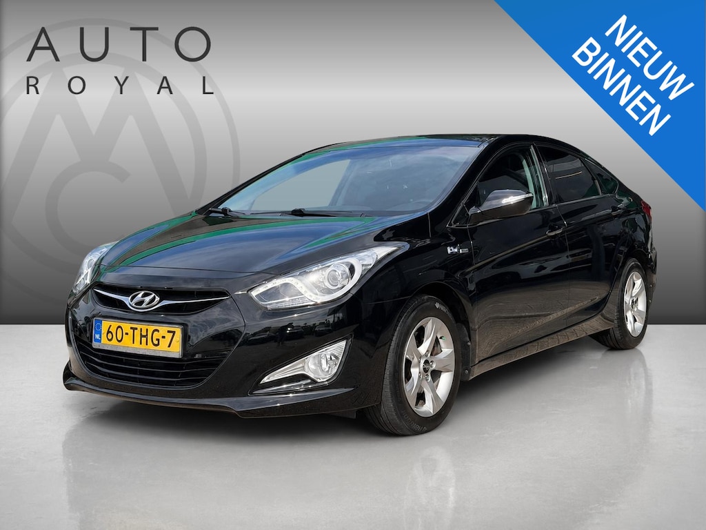 Hyundai i40 1.6 GDI Blue Business Edition LEDER | AIRCO/ECC | CRUISE CONTROL | NAVIGATIE | CAMERA | LED | ELEKTRISCHE STOELEN |