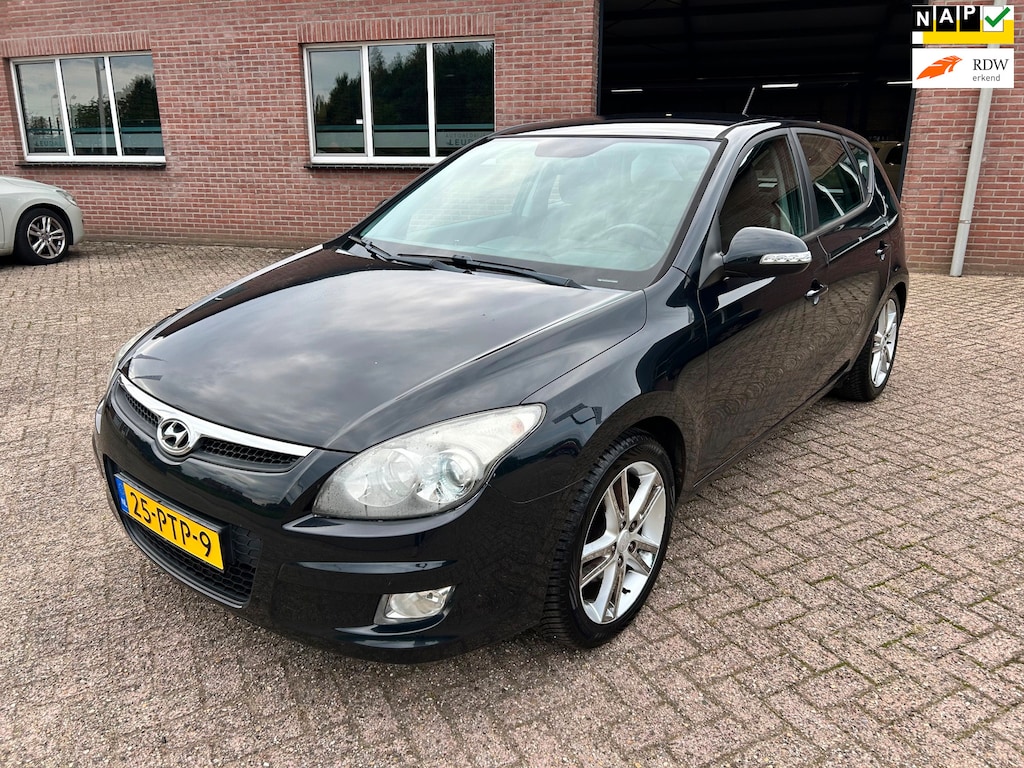 Hyundai i30 1.6i i-Catcher // CarPlay // Airco // Nw APK