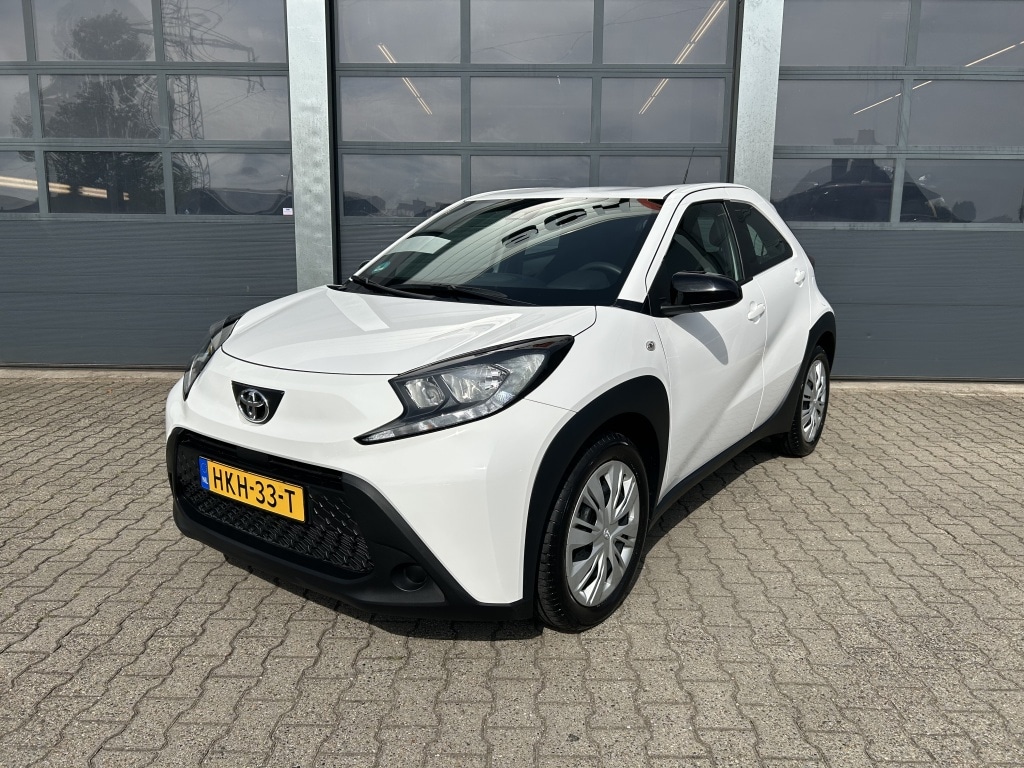 Toyota Aygo X 1.0 VVT-i MT 72pk Play
