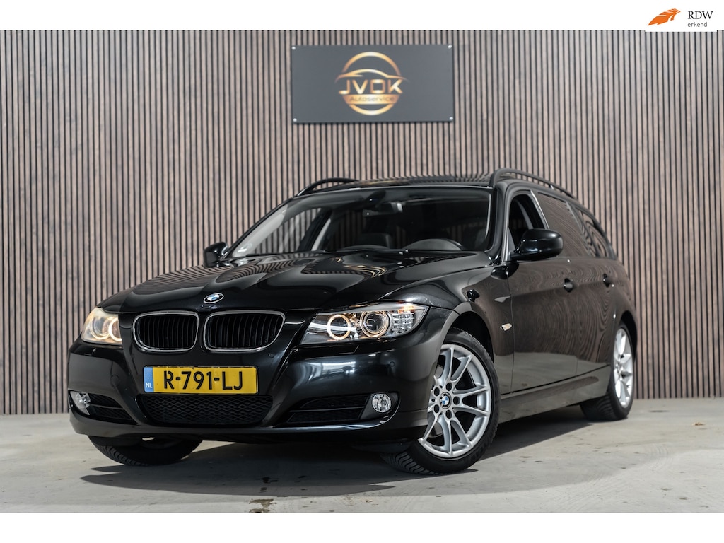 BMW 3-Serie Touring 320i Pano Navi PDC Cruise Stoelverwarming