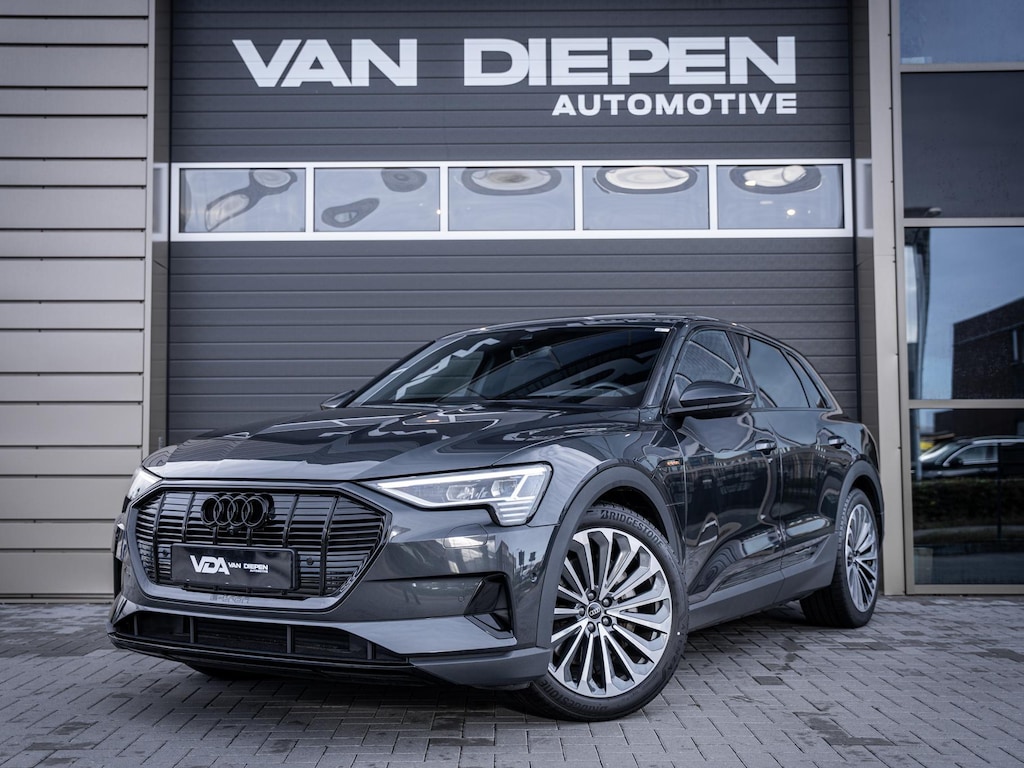 Audi E-tron 50 quattro Advanced edition Plus 71 kWh - S-Line l Pano l Trekhaak l 360cam